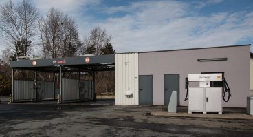 KFZ Zach Werkstätte eni Tankstelle KFZ-Zach Heiligenkreuz am Waasen KFZ Technik Auto Reparatur Reifen Begutachtung Pickerl Inspektion Ölwechsel kfz-zach KFZ Zach Heiligenkreuz Werkstatt Eni Waschanlage SB-Wäsche